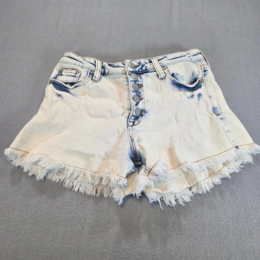 Altar'd State Denim Shorts‎ Womens 26/3 Light Acid Wash Frayed Hem Button Fly